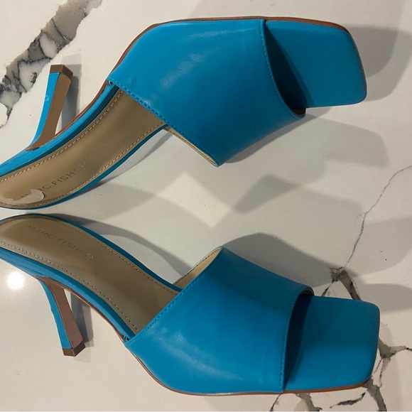 Marc Fisher Heel Sandals Size 9.5 - Picture 3 of 5